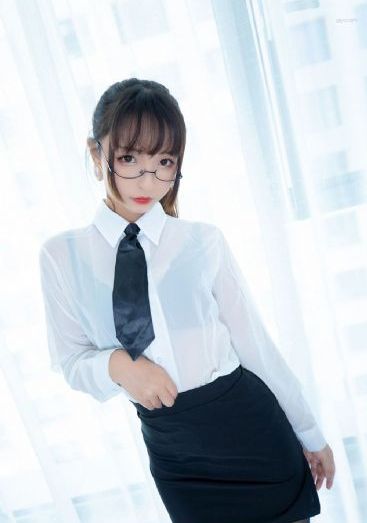 钢铁的魔女