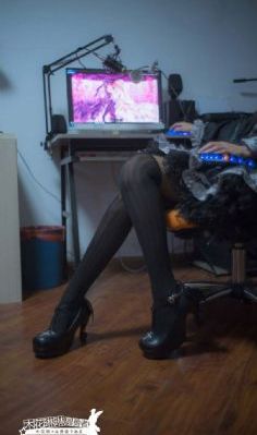 w两个世界电视剧